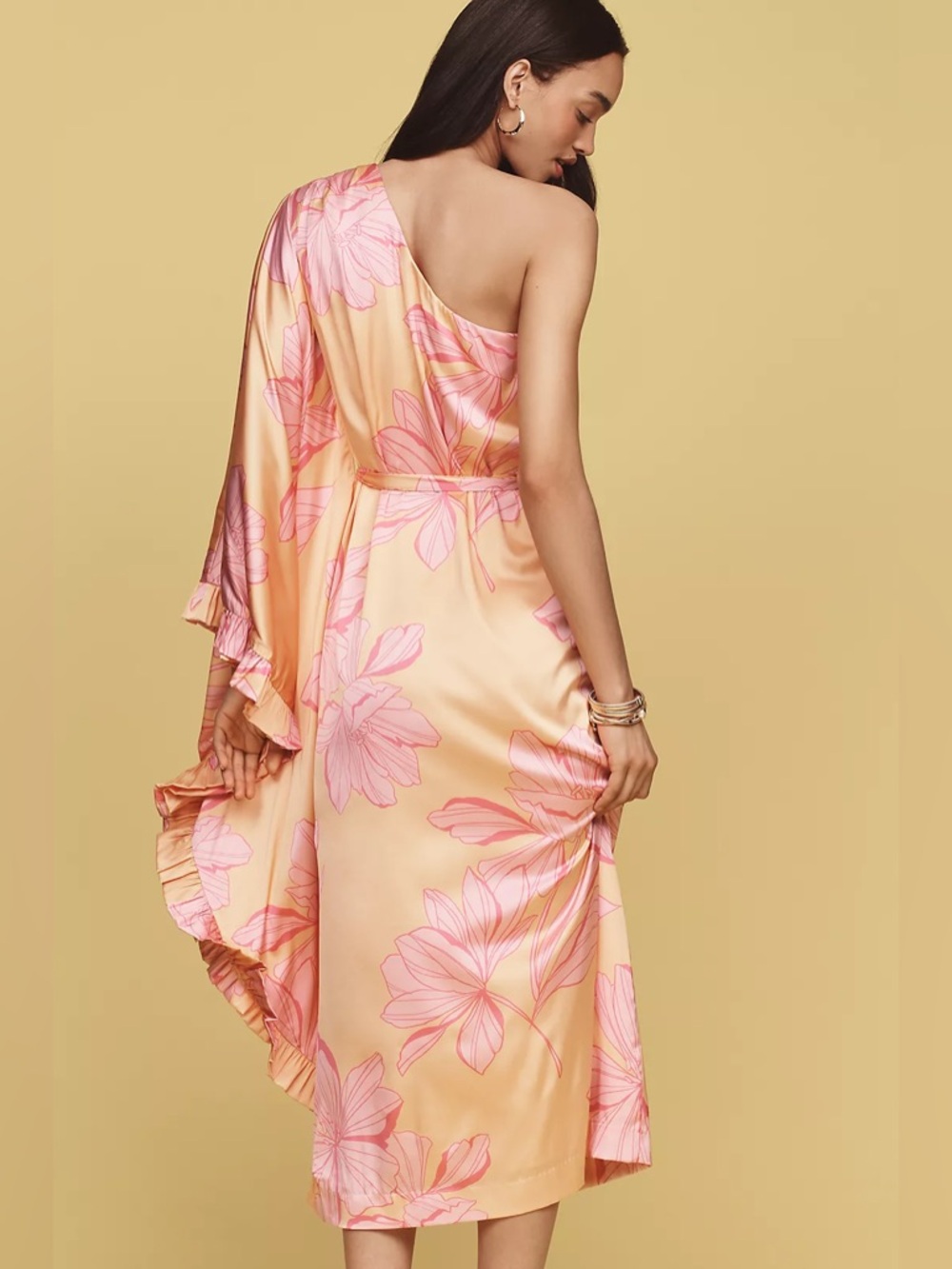 Hutch
Morgan One-Sleeve Tie-Waist Midi Dress - Picture 3 of 17